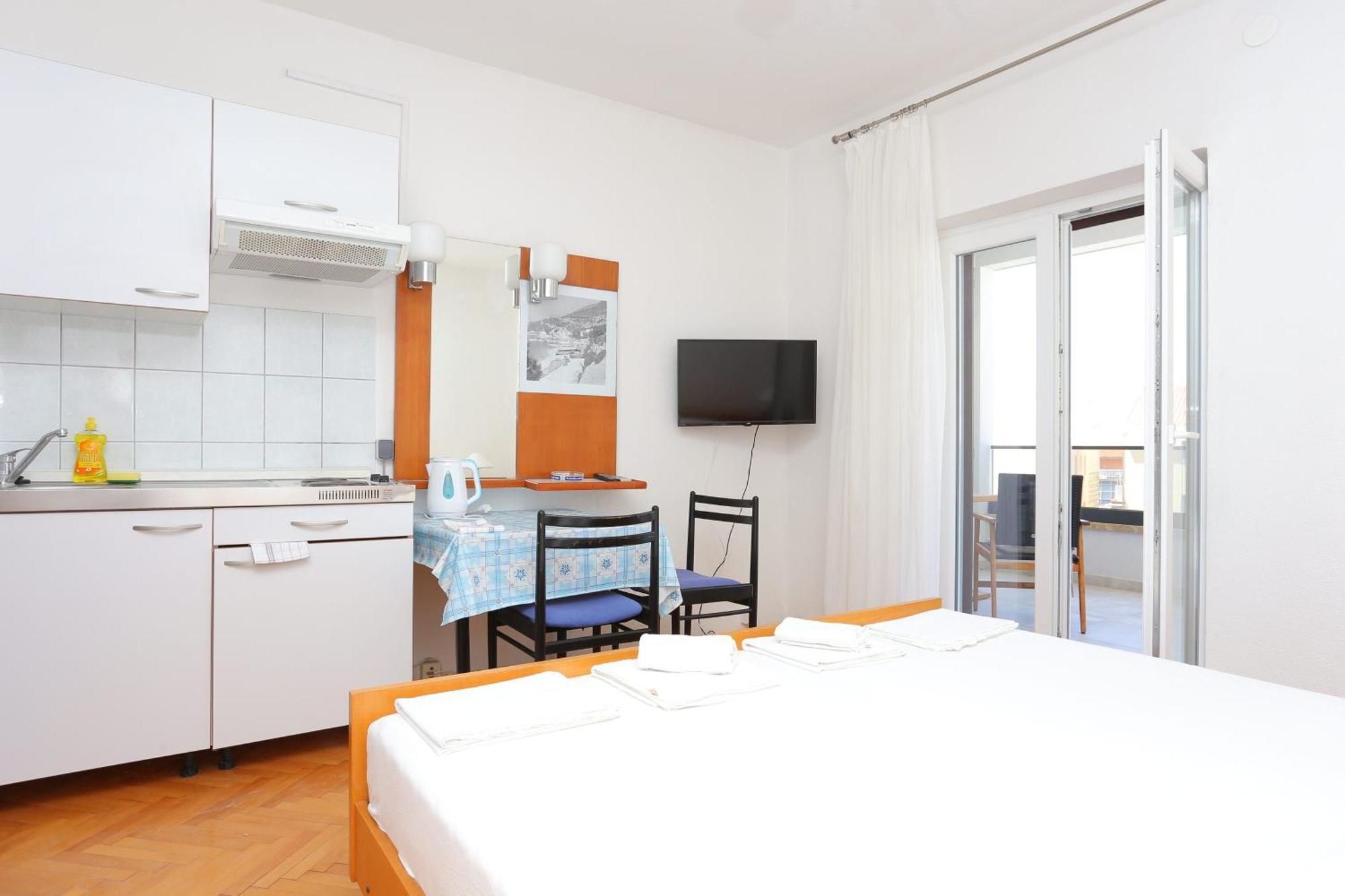 Apartments with a parking space Baska Voda, Makarska - 6773 Ruang foto